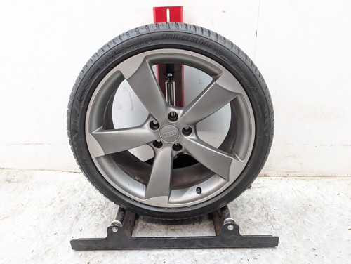 Audi alloy wheel - s4, tyre